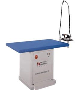 لوح كي مع مكواة يدوية